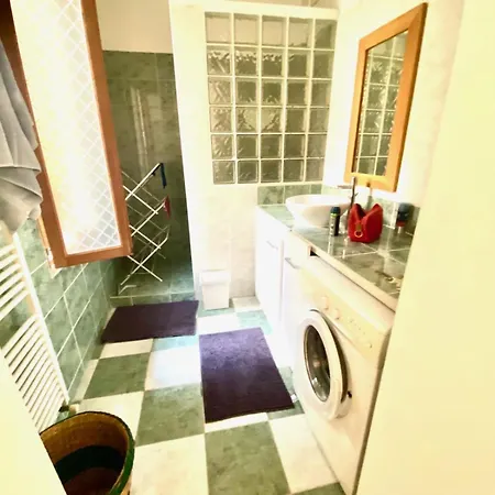 Spacious - Center