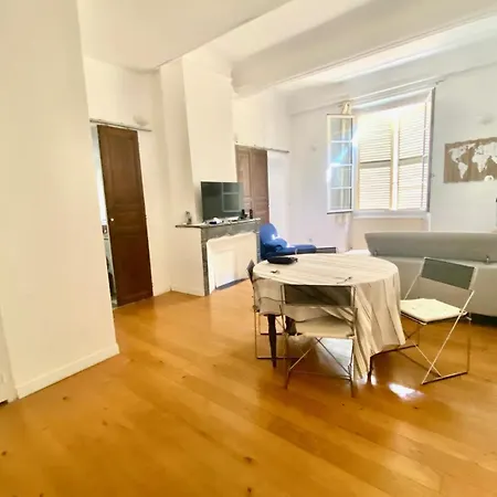 Spacious - Center