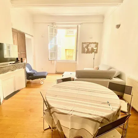 Spacious - Center Appartement